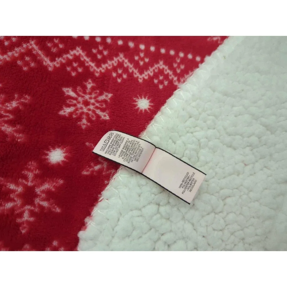 Victoria's Secret‎ Plush Throw Blanket Red White Snowflake Sherpa Christmas